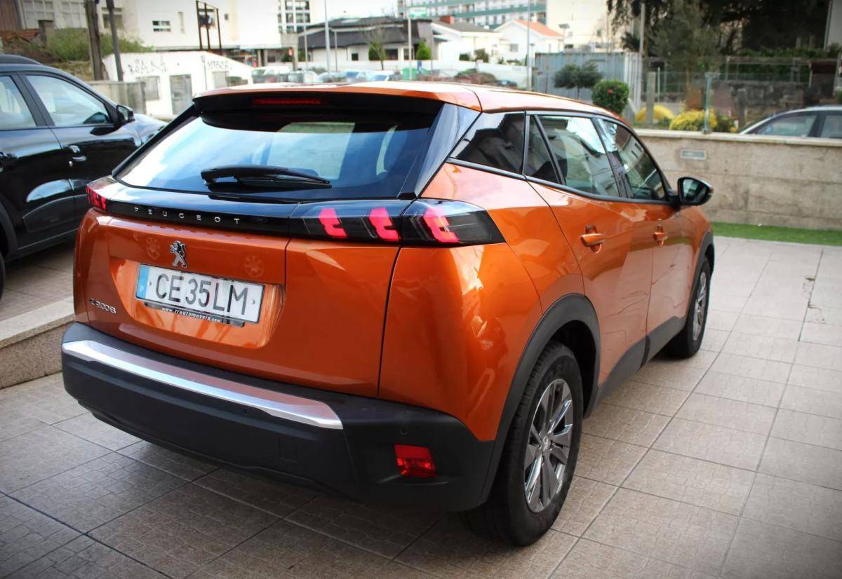 peugeot-e-2008-2020-eletrico-200cc
