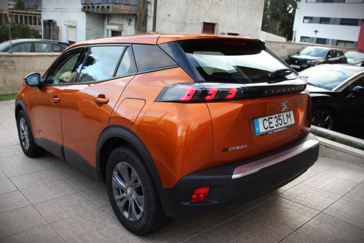peugeot-e-2008-2020-eletrico-200cc