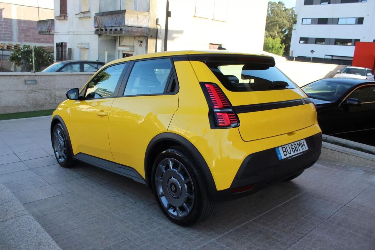 renault-5-e-tech-2025-eletrico-200cc