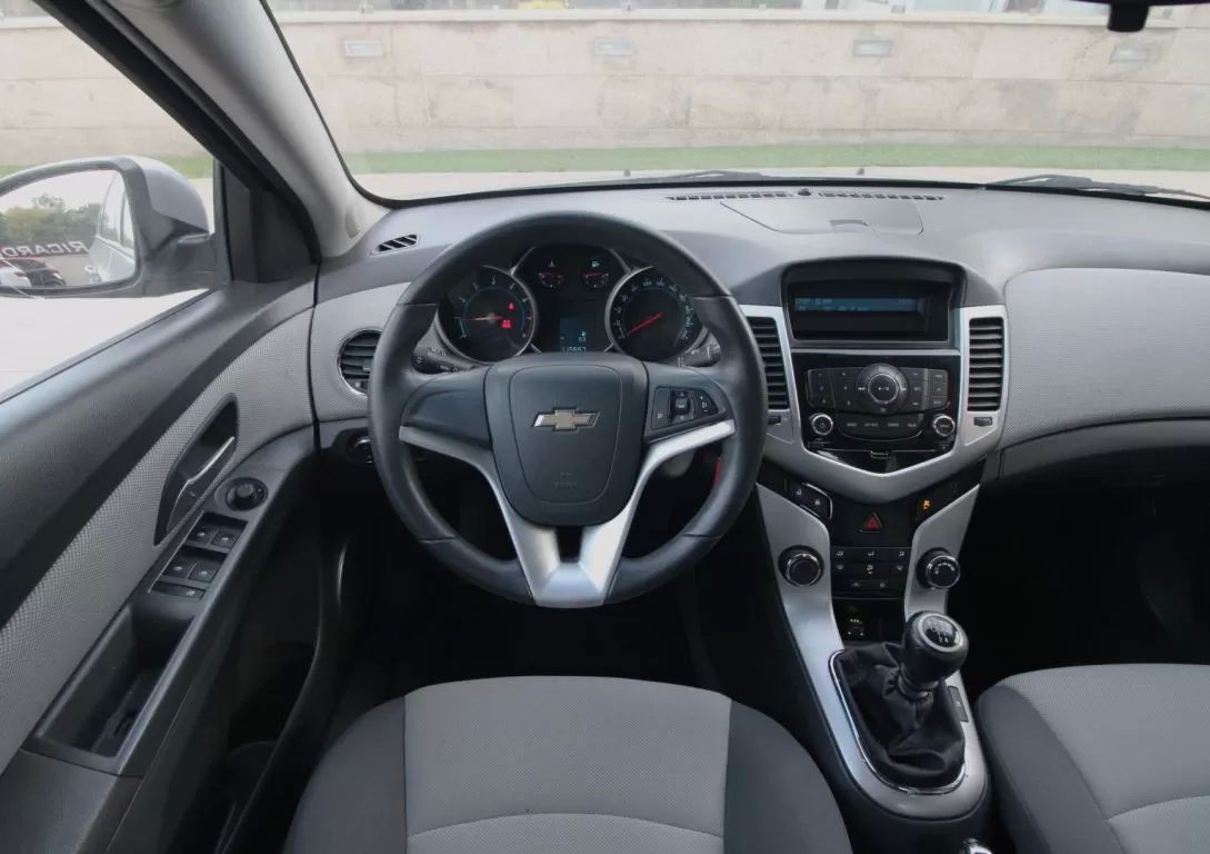 chevrolet-cruze-2010-gasolina-1598cc