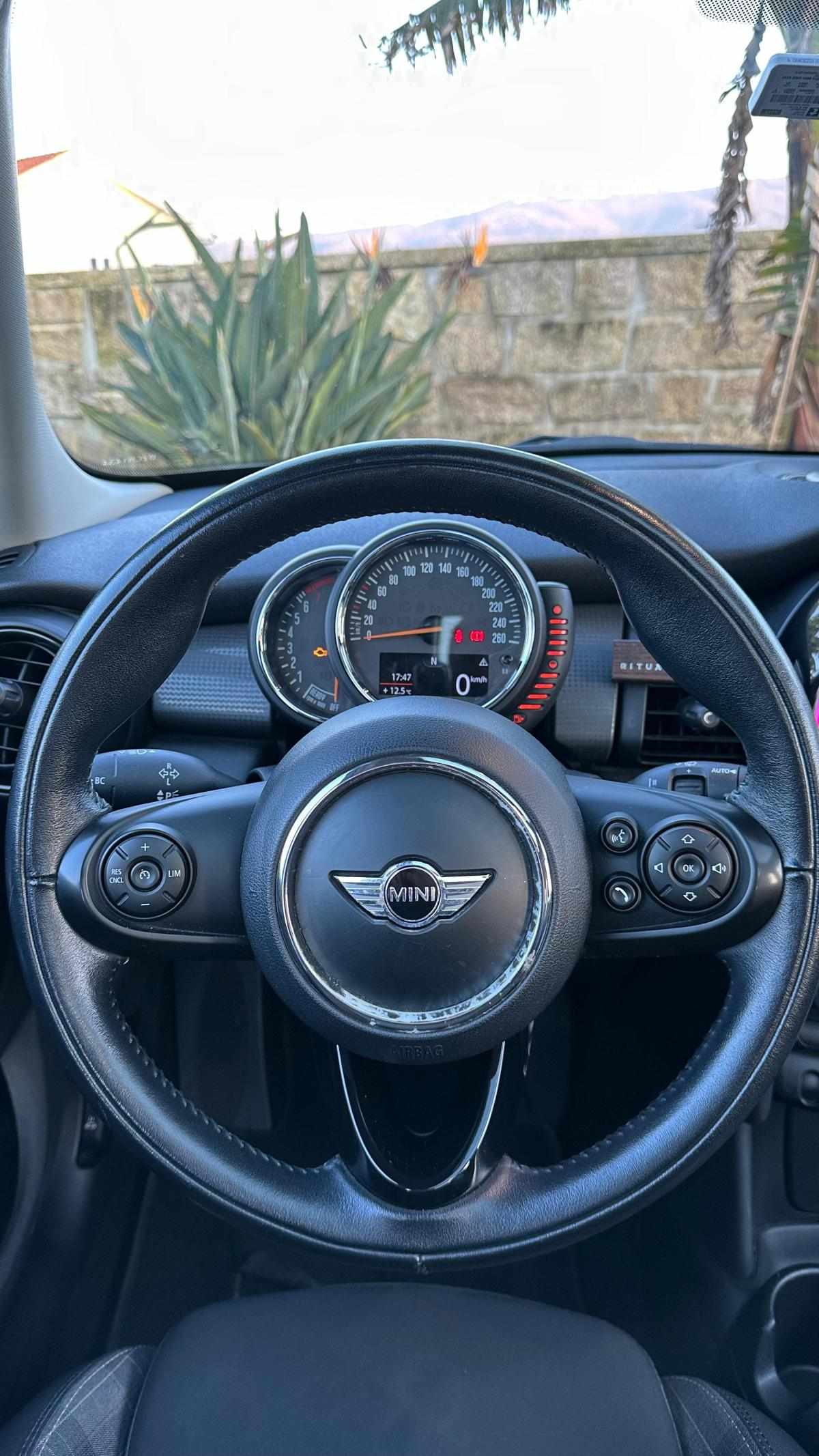 mini-hatch-1-5-2017-gasolina-1499cc