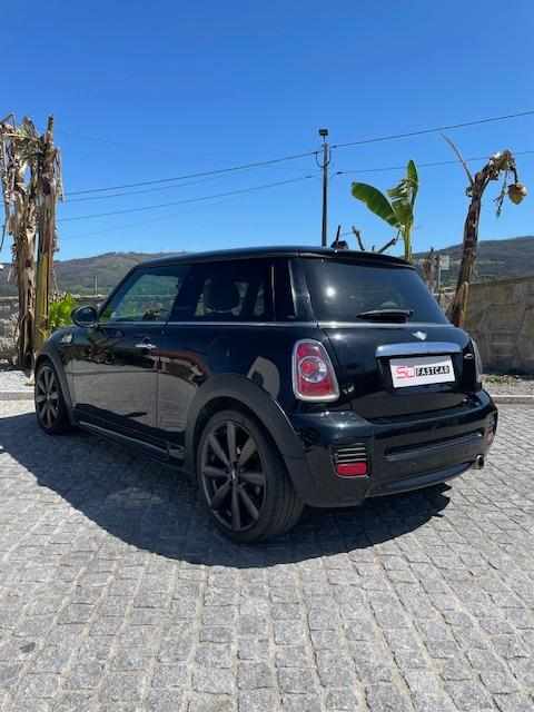 mini-hatch-d-2-0-2013-diesel-1598cc