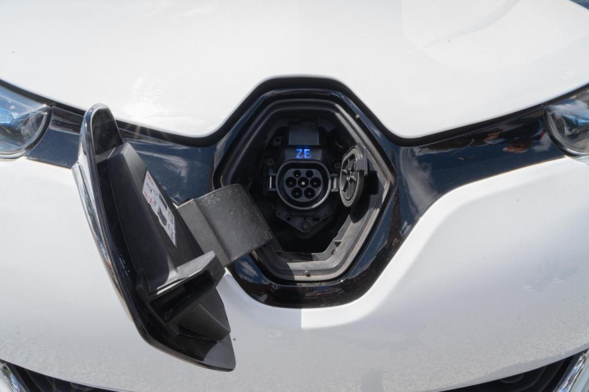 renault-zoe-2022-eletrico-0cc