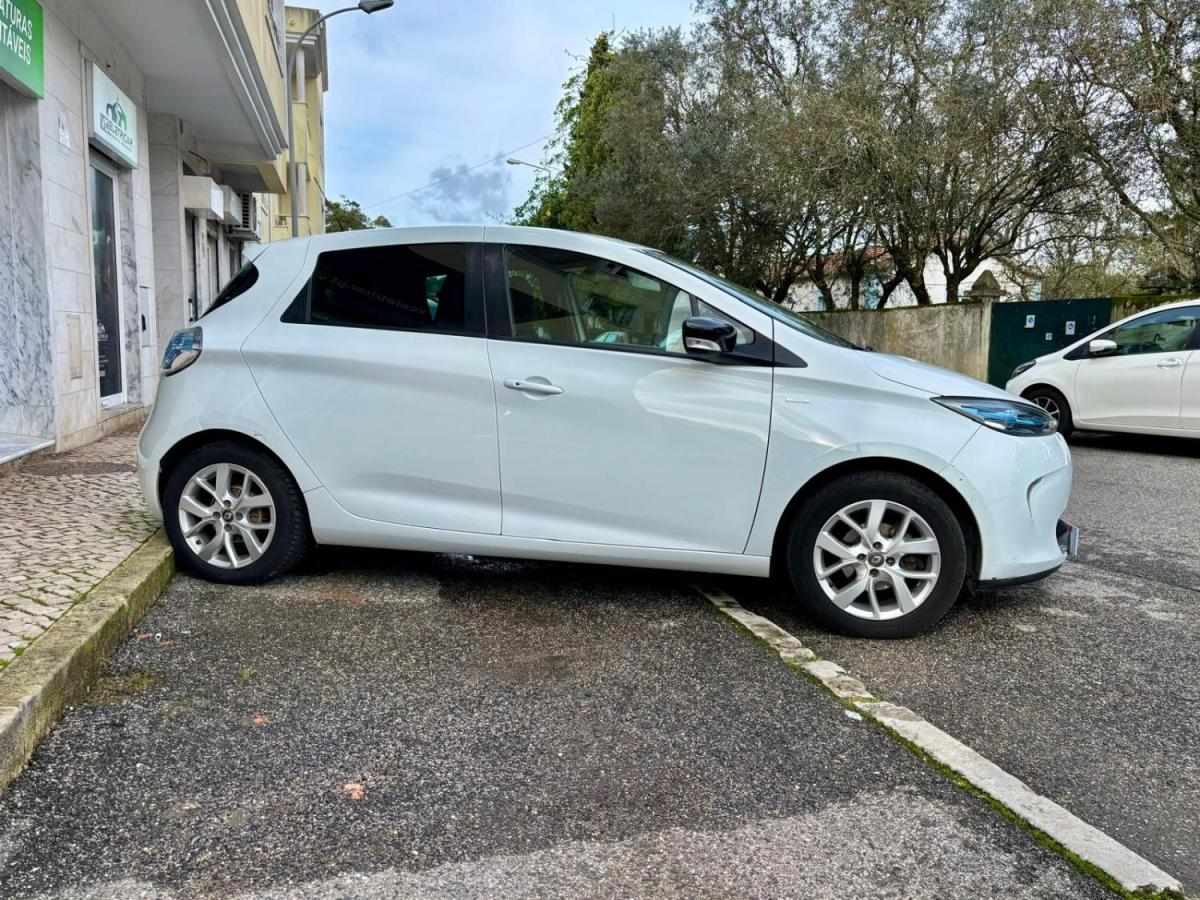 renault-zoe-2018-eletrico-0cc