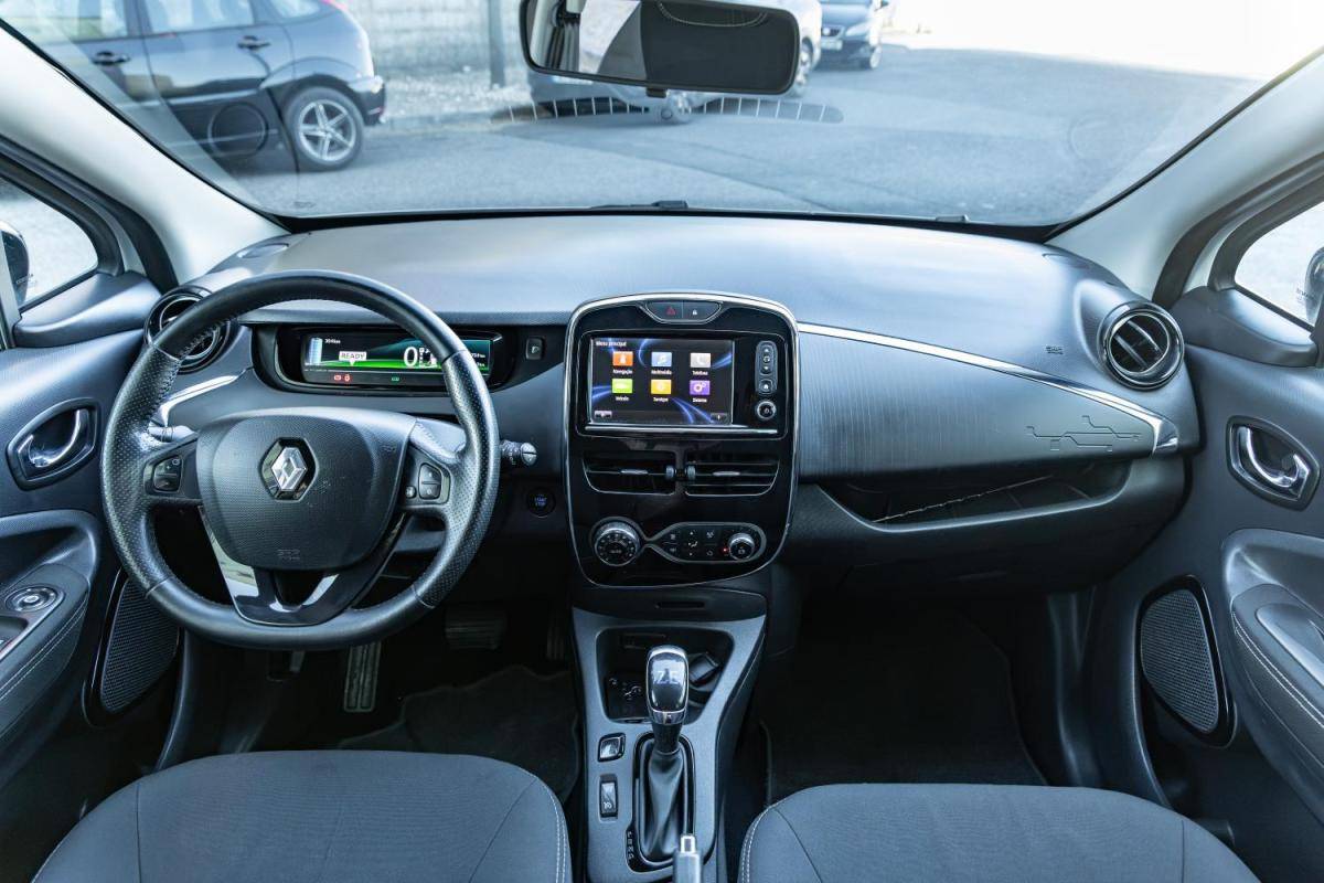 renault-zoe-2017-eletrico-0cc
