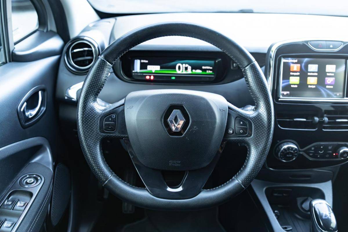 renault-zoe-2017-eletrico-0cc
