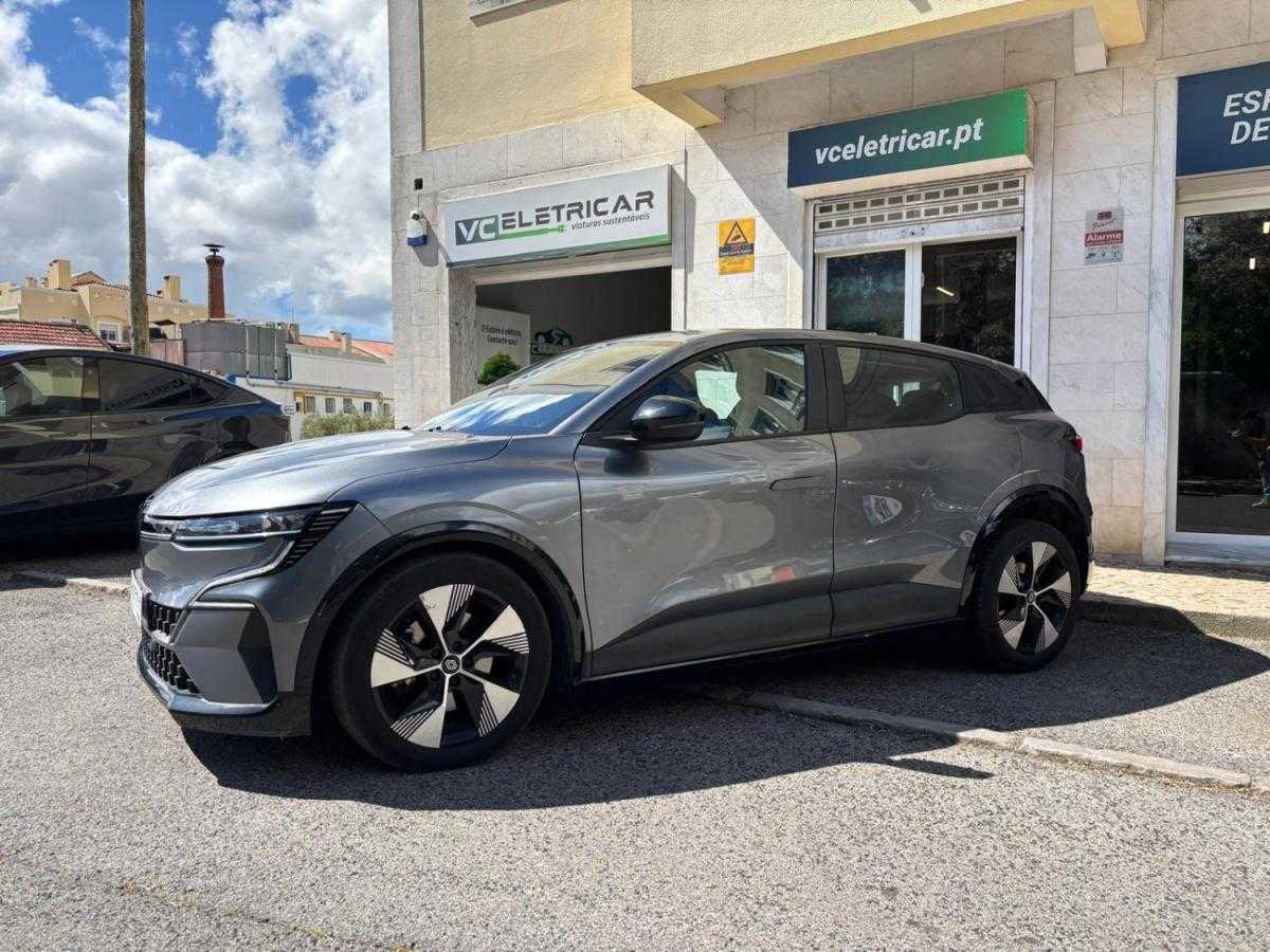 renault-megane-e-tech-2022-eletrico-0cc