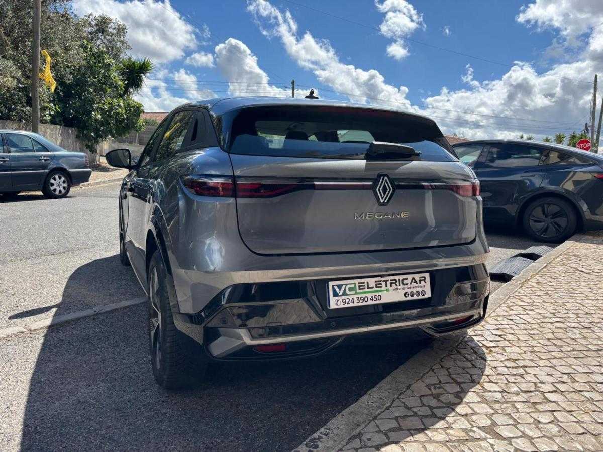 renault-megane-e-tech-2022-eletrico-0cc