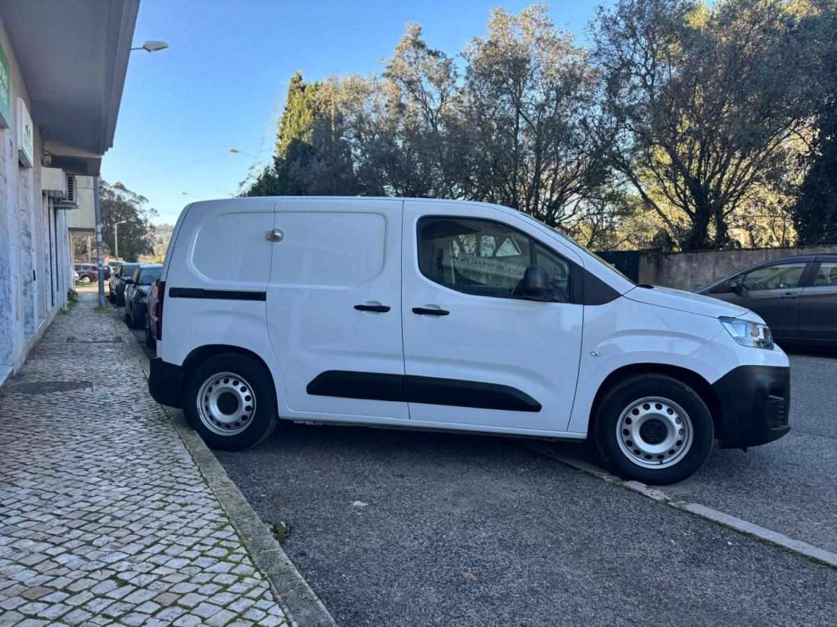 citroen-berlingo-2023-eletrico-0cc
