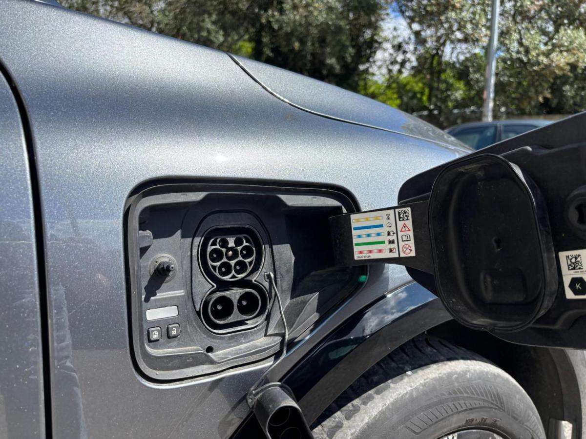 renault-megane-e-tech-2022-eletrico-0cc
