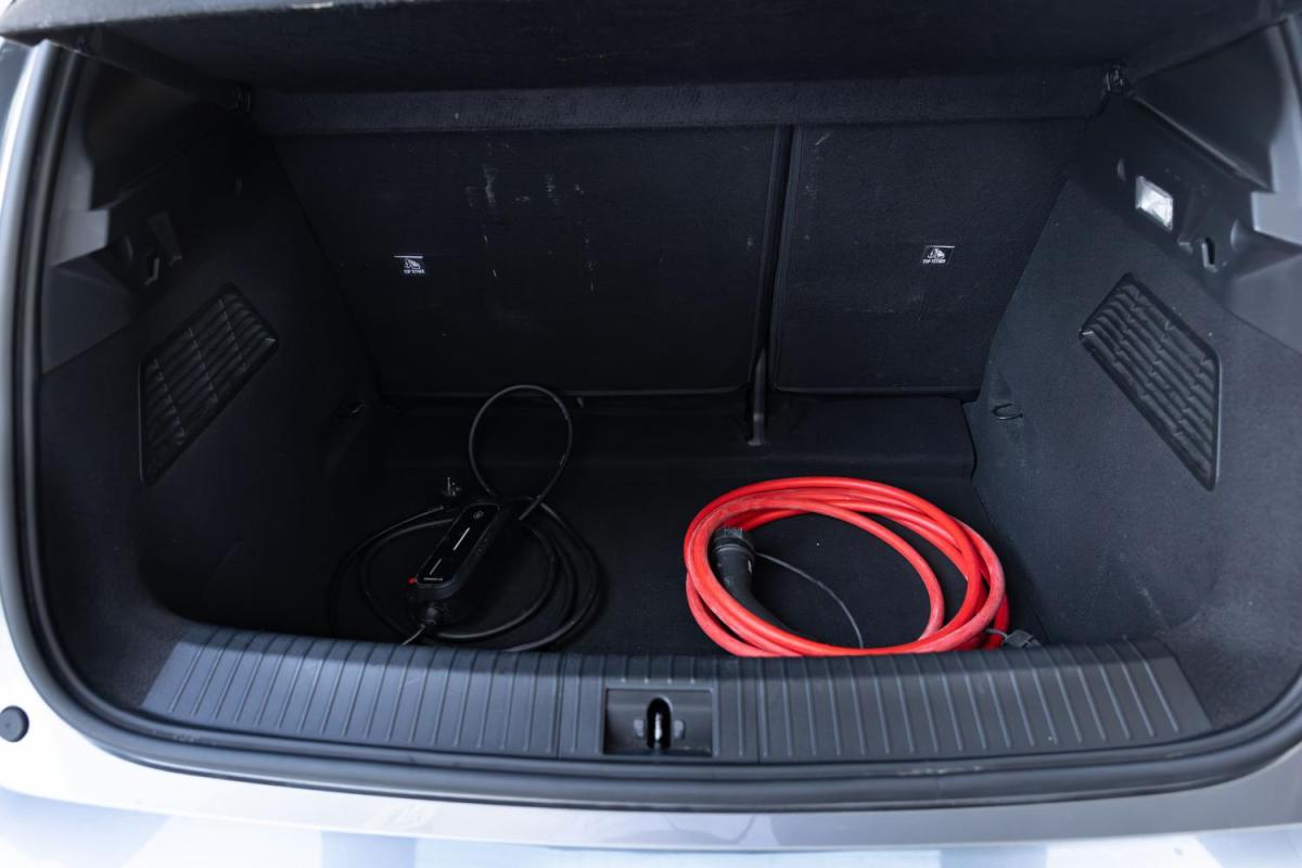 renault-megane-e-tech-2022-eletrico-0cc