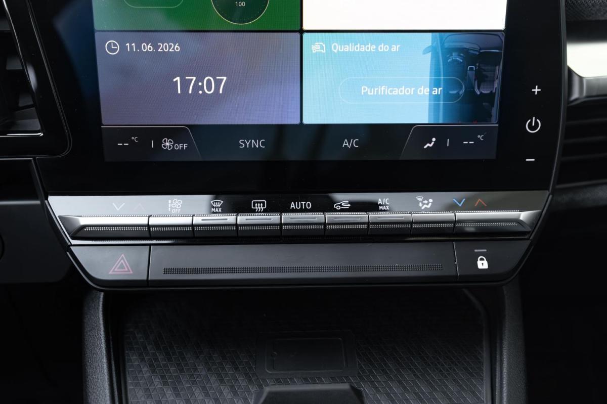 renault-megane-e-tech-2022-eletrico-0cc