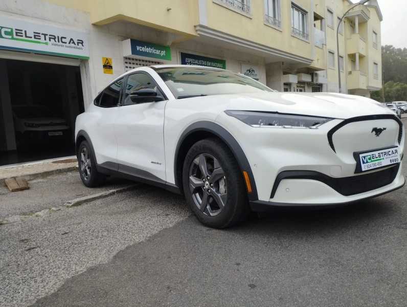 ford-mustang-mach-e-2022-eletrico-0cc