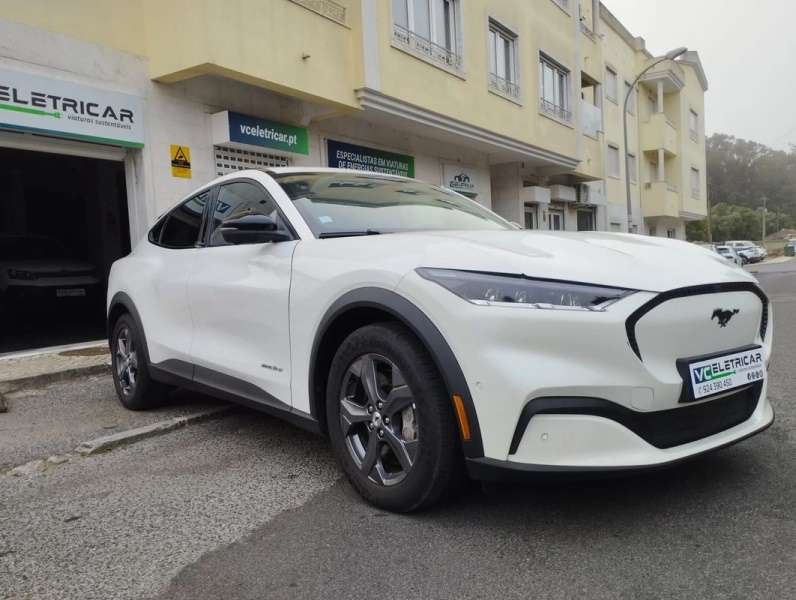 ford-mustang-mach-e-2022-eletrico-0cc