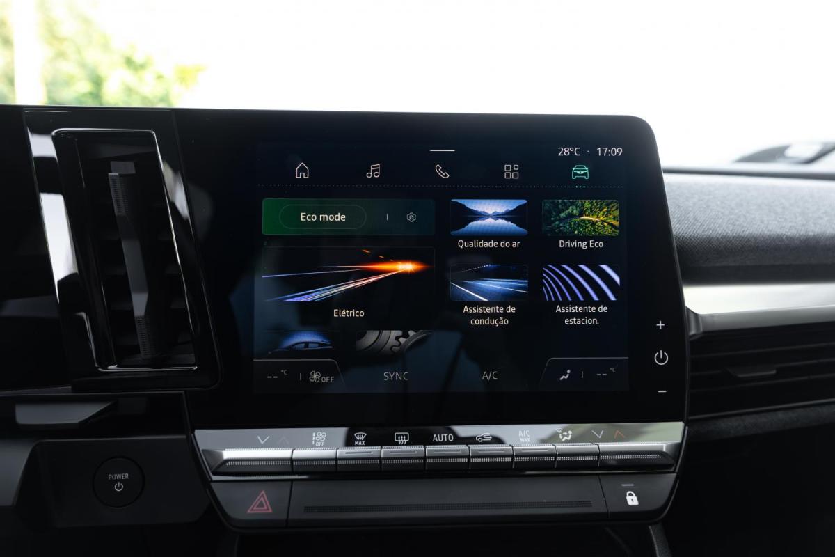 renault-megane-e-tech-2022-eletrico-0cc