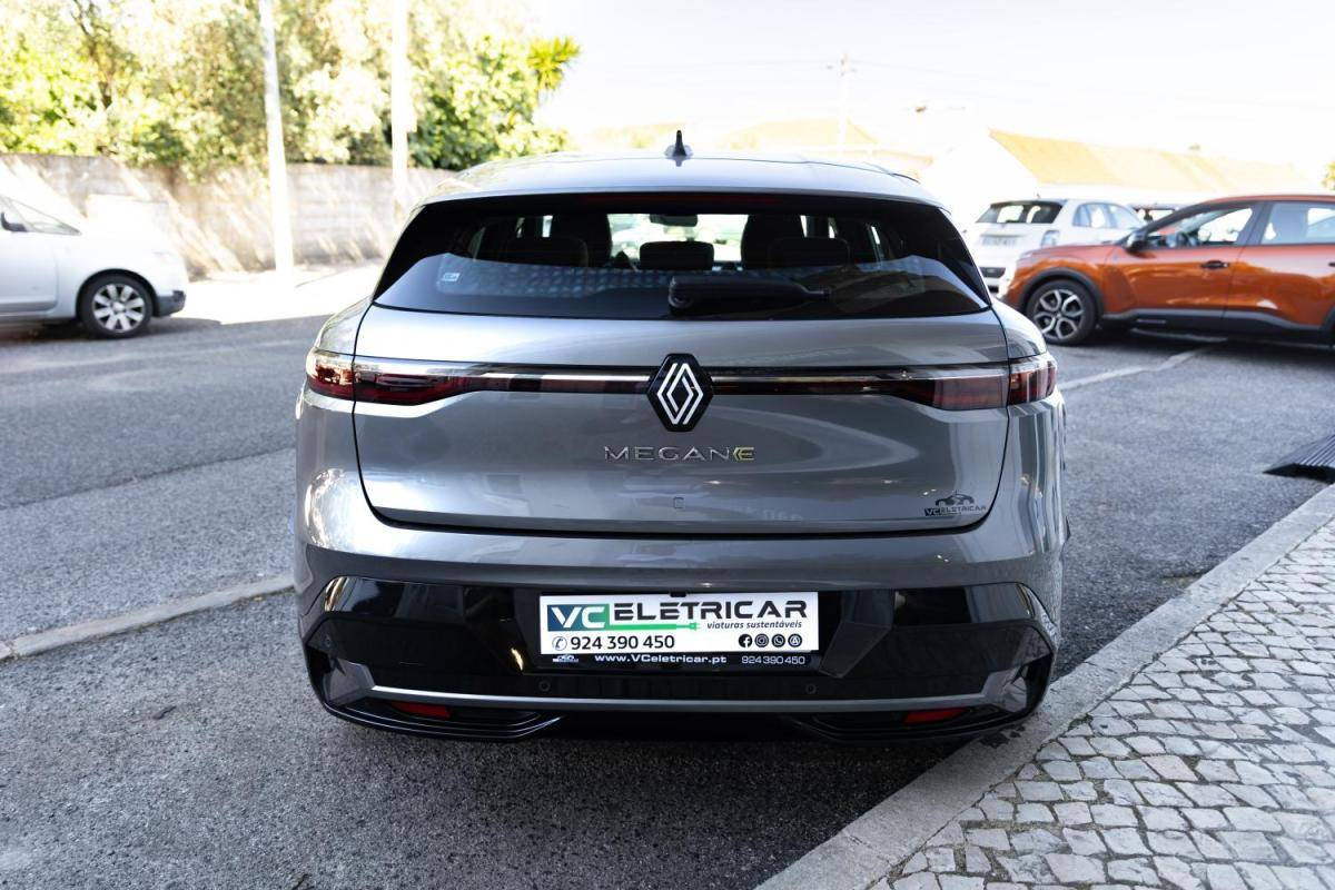 renault-megane-e-tech-2023-eletrico-0cc