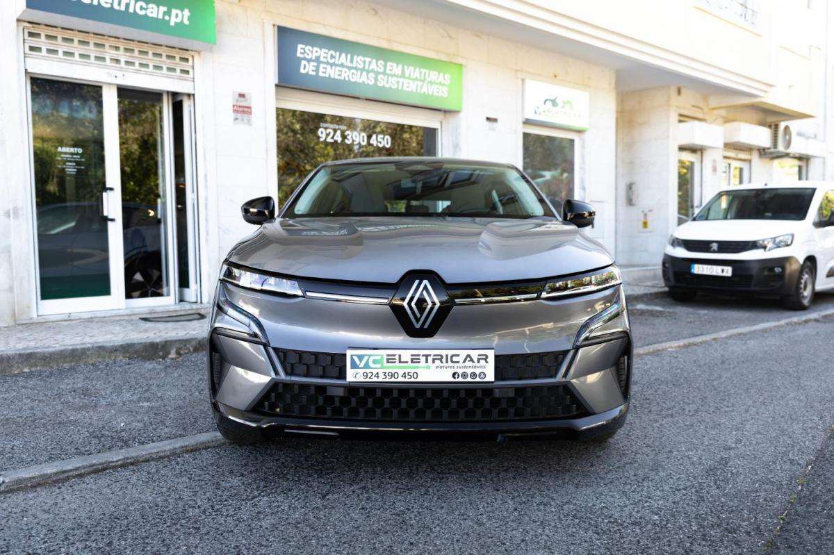 renault-megane-e-tech-2023-eletrico-0cc