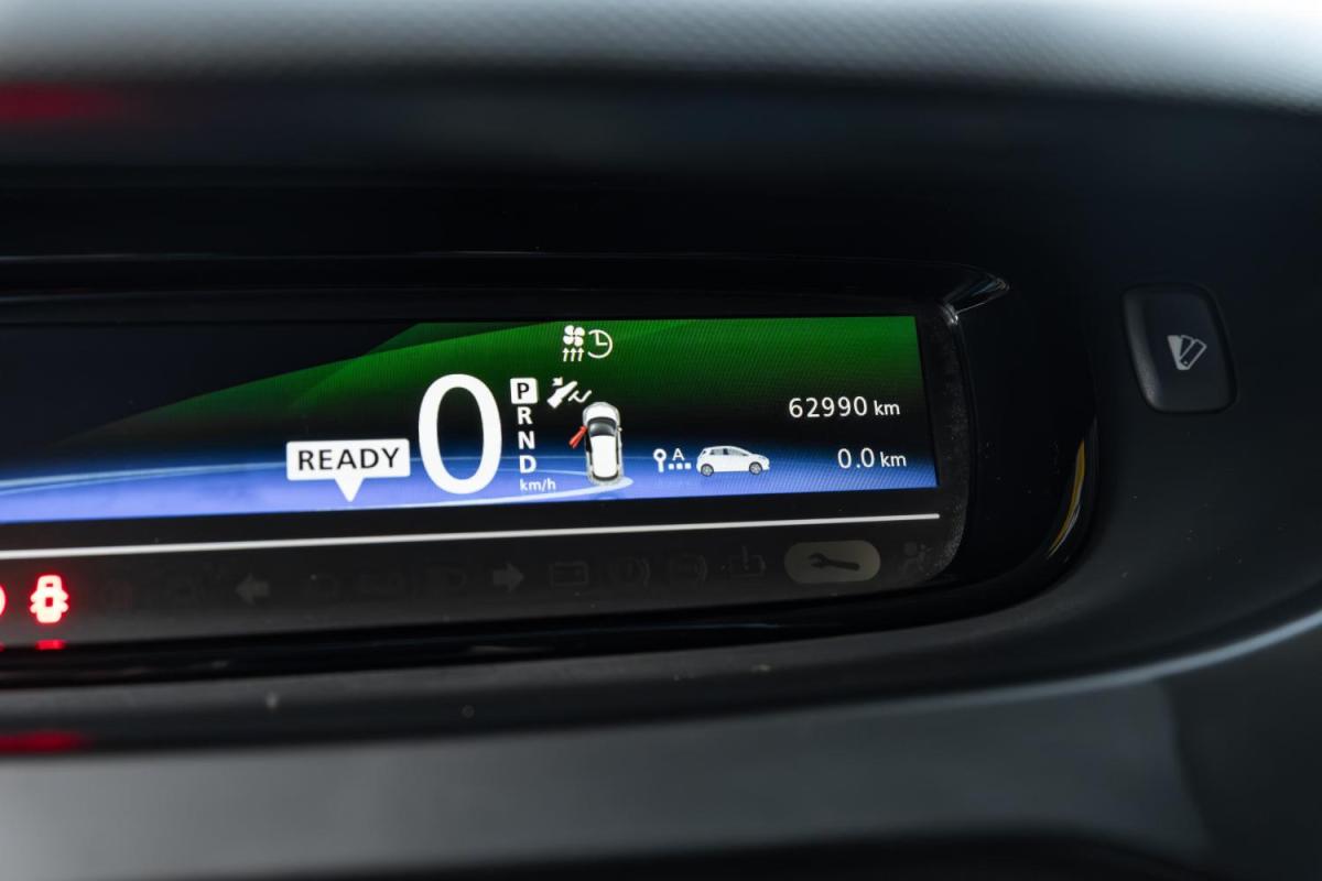 renault-zoe-2018-eletrico-0cc