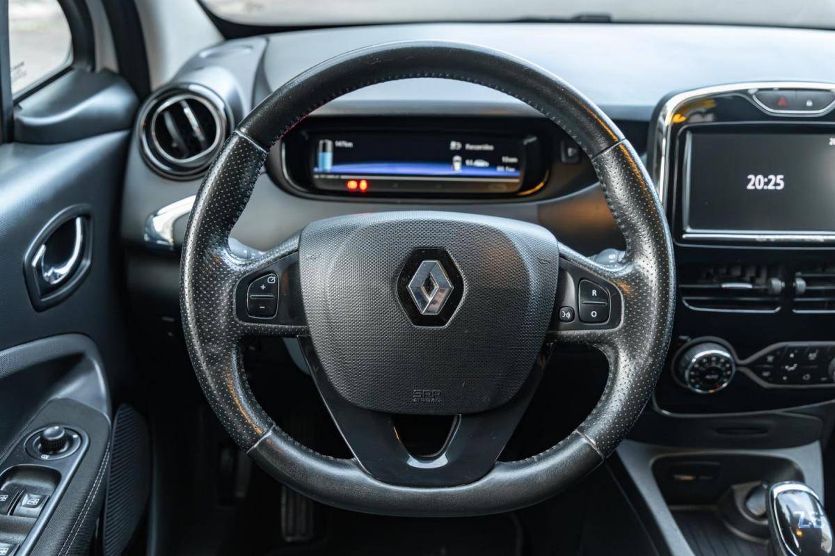 renault-zoe-2018-eletrico-0cc