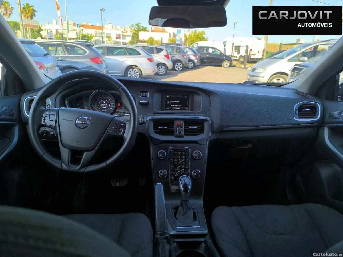 volvo-v40-d2-2017-diesel-1969cc