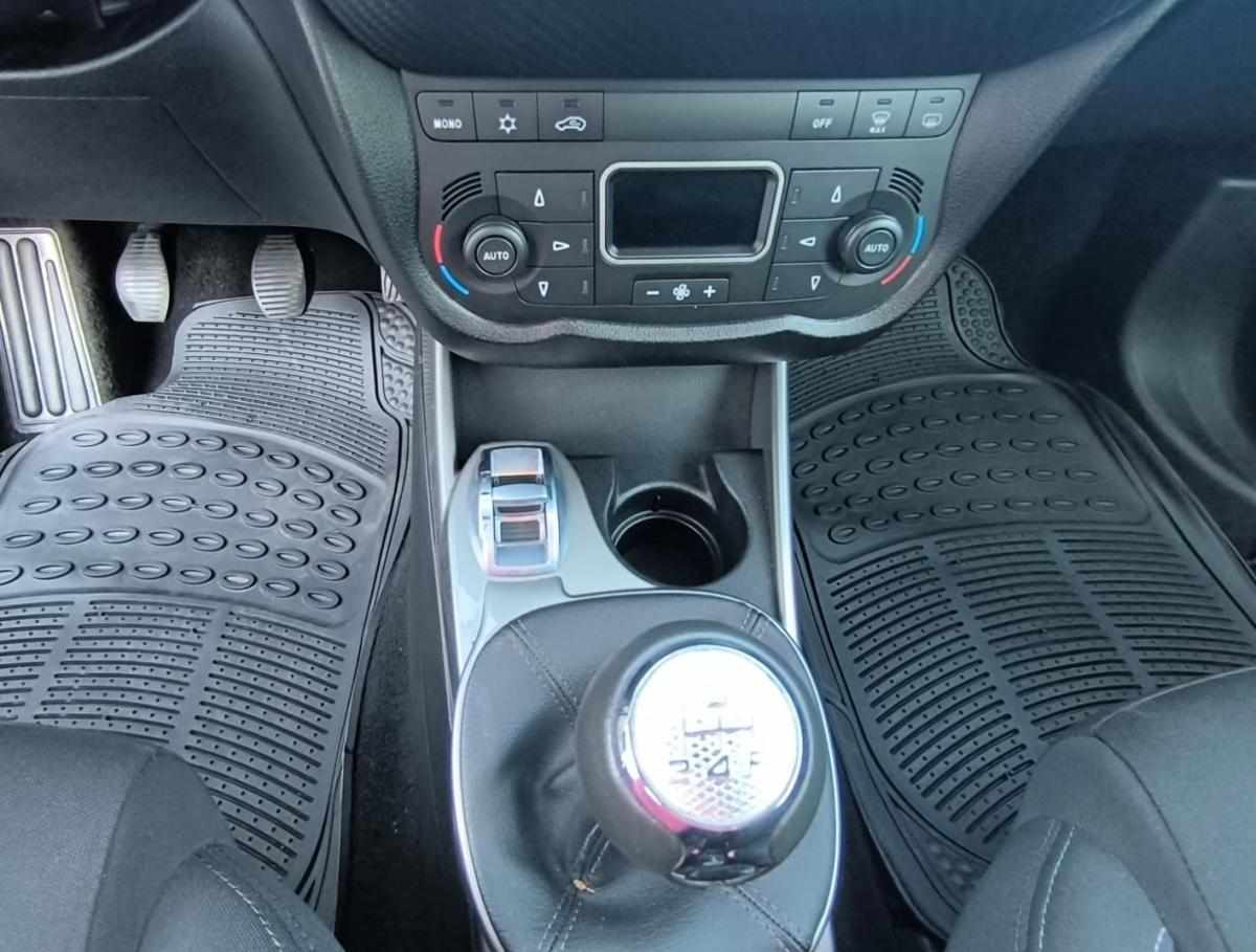 alfa-romeo-mito-1-4-tb-16v-2010-gasolina-1368cc