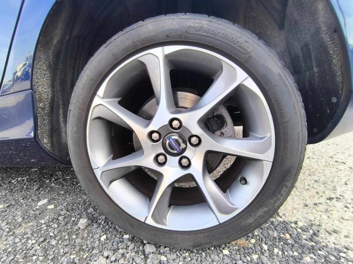 volvo-v40-1-6-d2-2014-diesel-1560cc