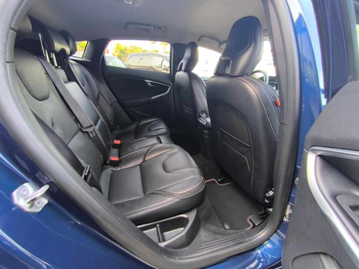 volvo-v40-1-6-d2-2014-diesel-1560cc