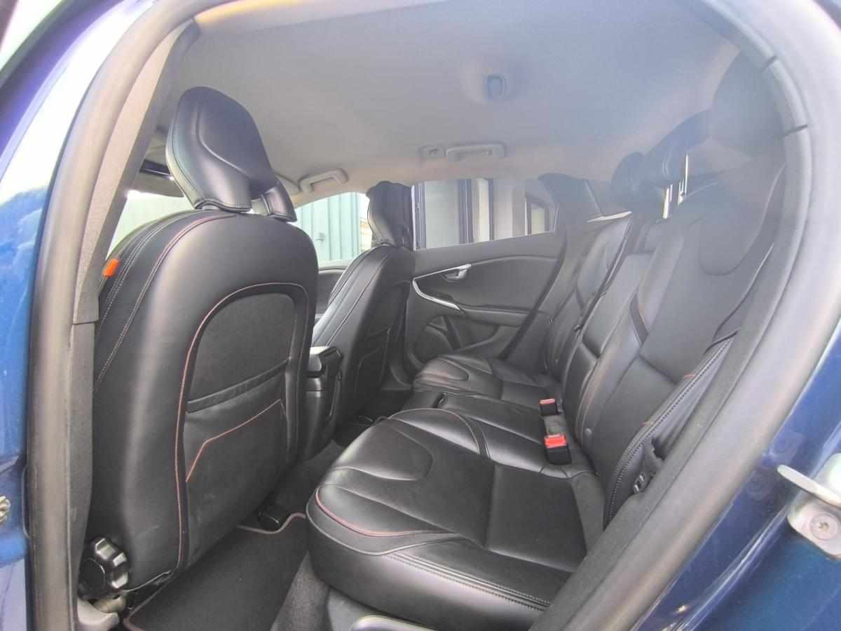 volvo-v40-1-6-d2-2014-diesel-1560cc