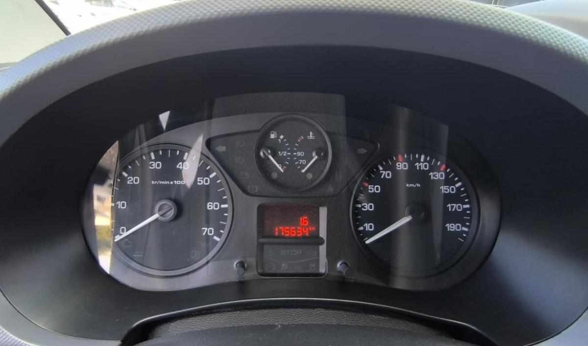 peugeot-partner-1-6-90cv-2016-diesel-1560cc