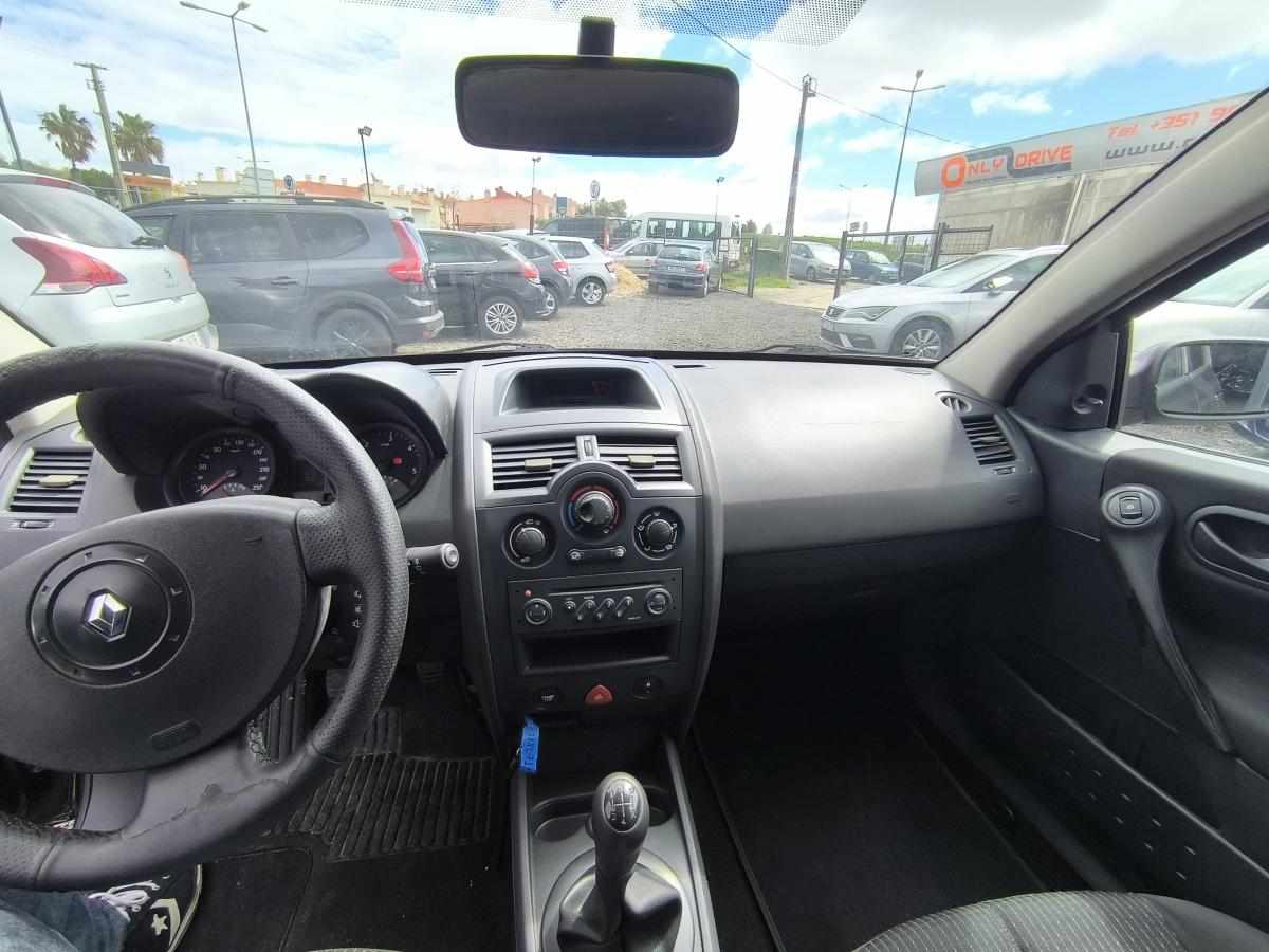 renault-megane-1-5-dci-2004-diesel-1461cc