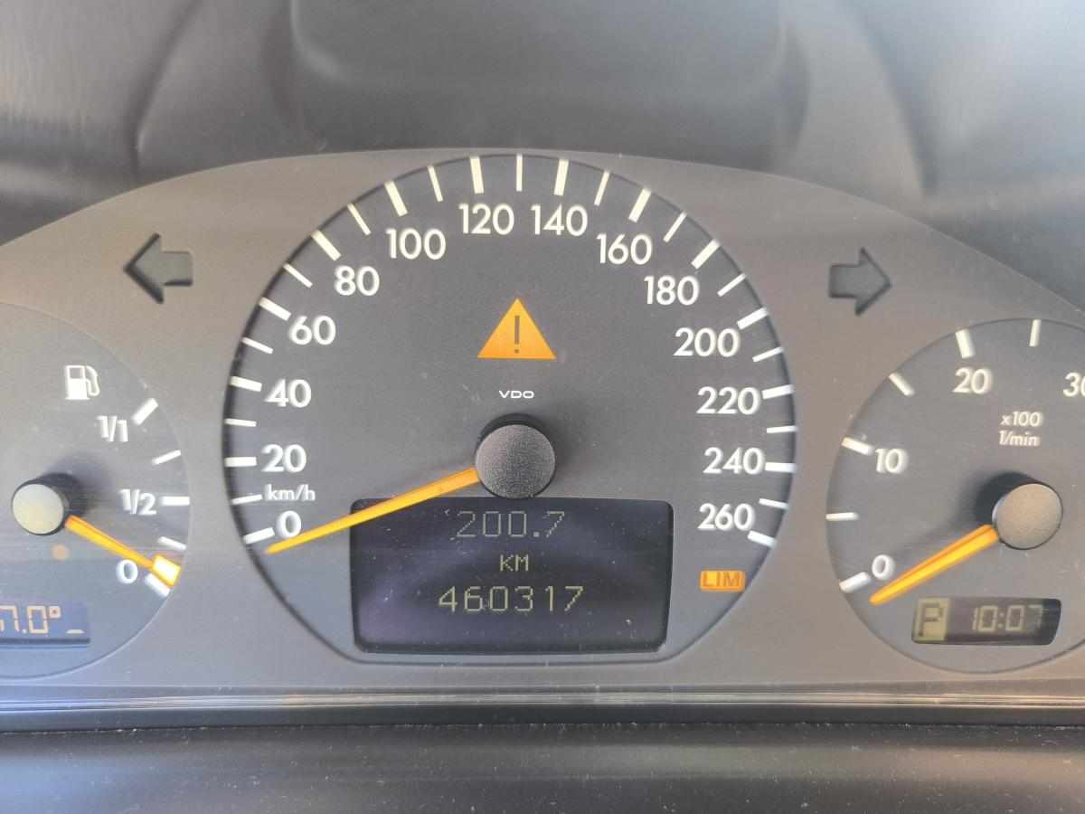 mercedes-benz-classe-e-e-270-cdi-2-7-2001-diesel-2685cc