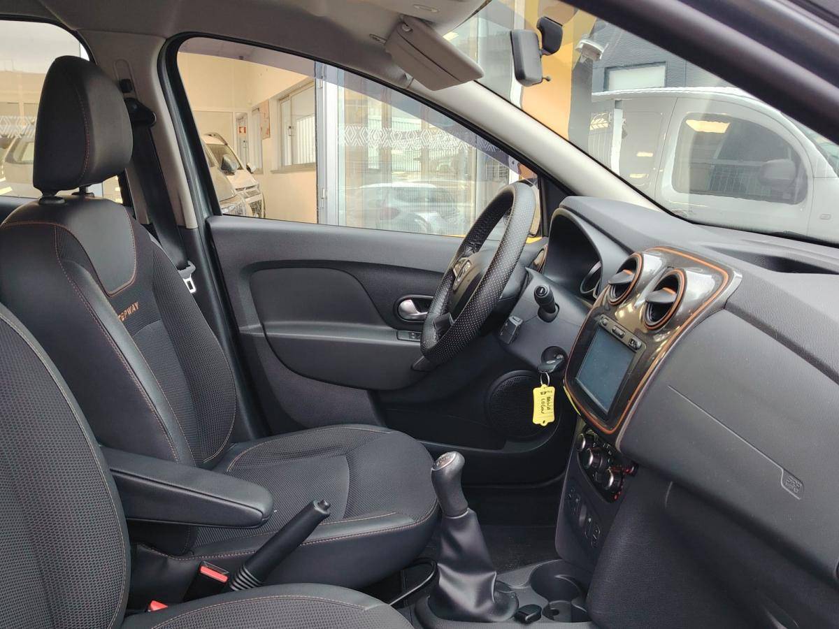 dacia-logan-mcv-2017-gasolina-898cc