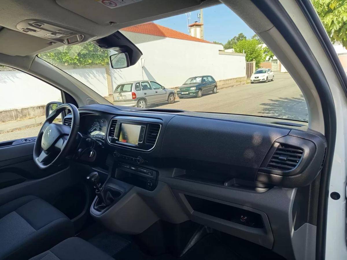 citroen-jumpy-2021-diesel-1499cc