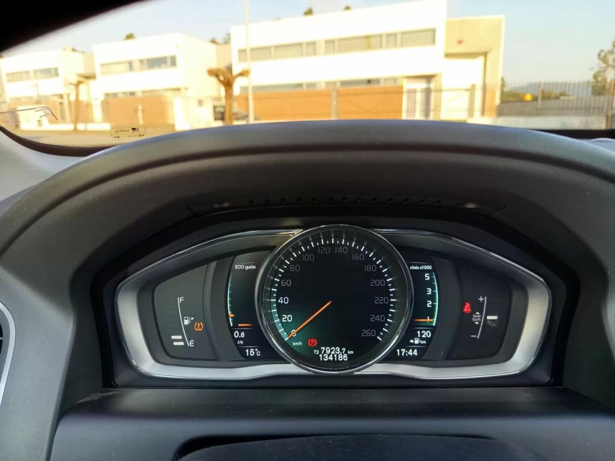 volvo-xc60-2015-diesel-1969cc