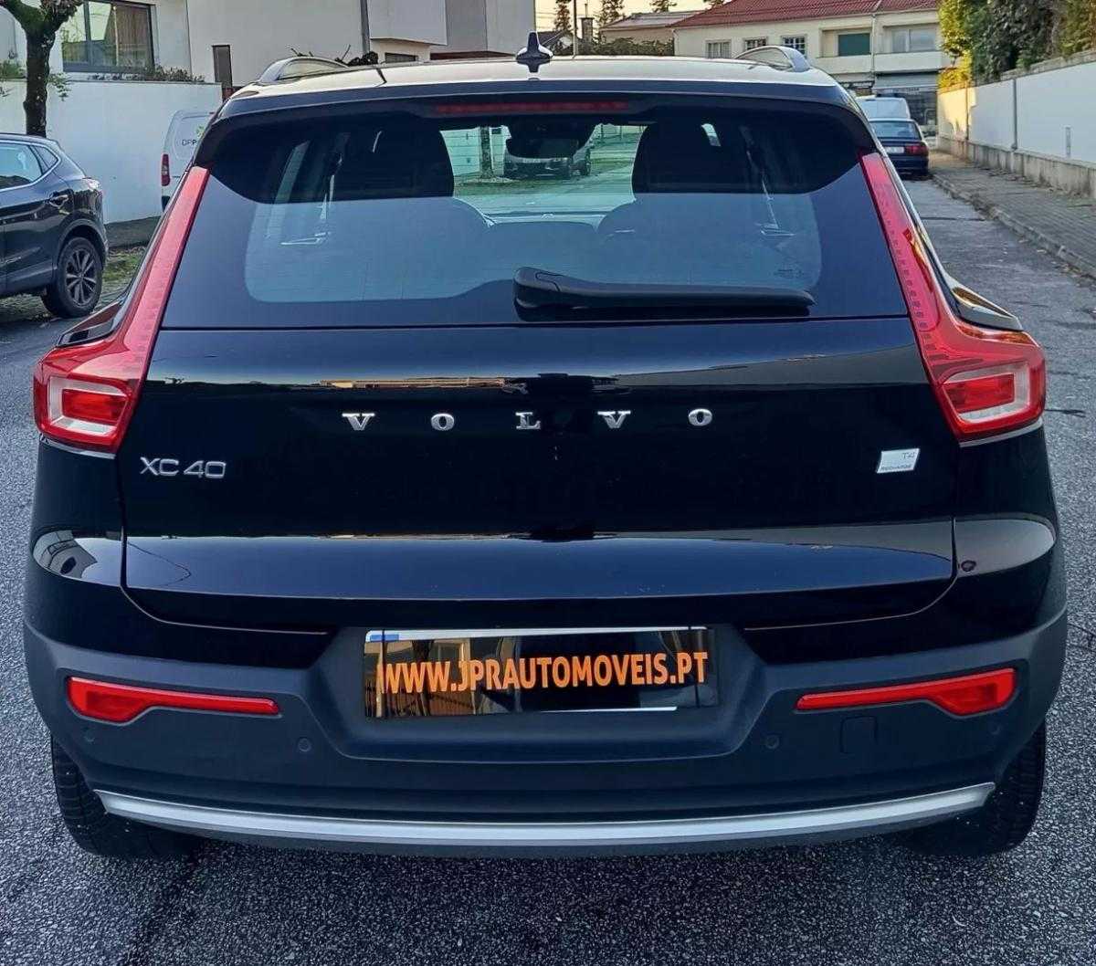 volvo-xc40-2022-hibrido-1477cc