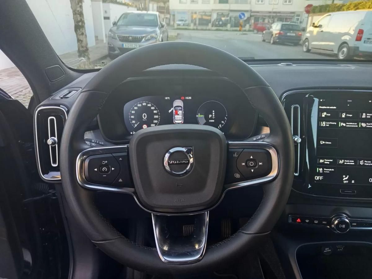 volvo-xc40-2022-hibrido-1477cc