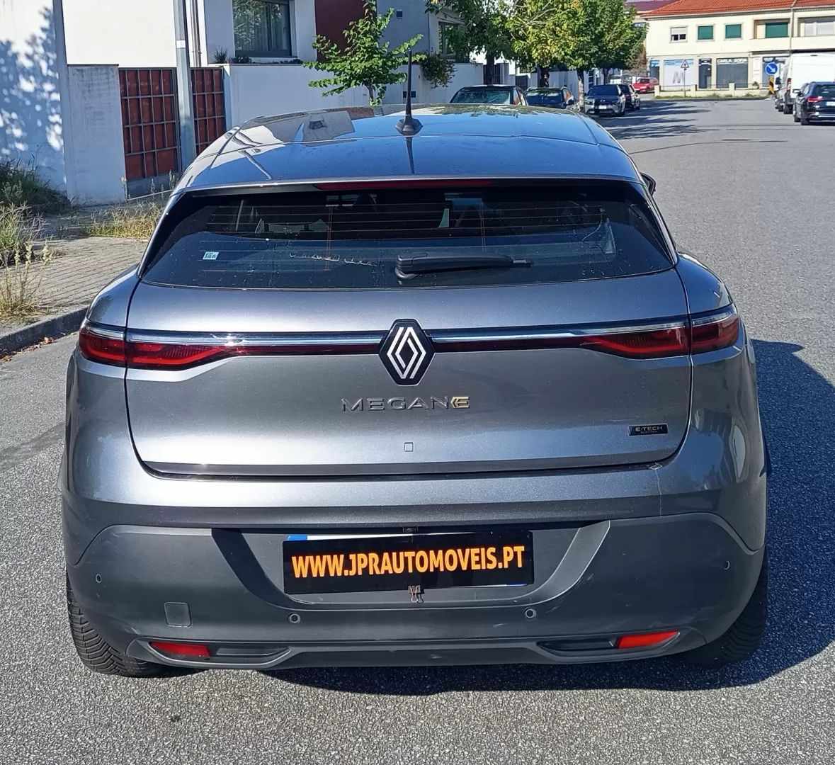 renault-megane-e-tech-2023-eletrico-0cc