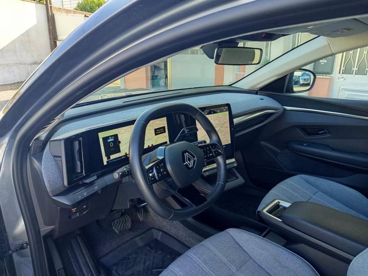 renault-megane-e-tech-2023-eletrico-0cc