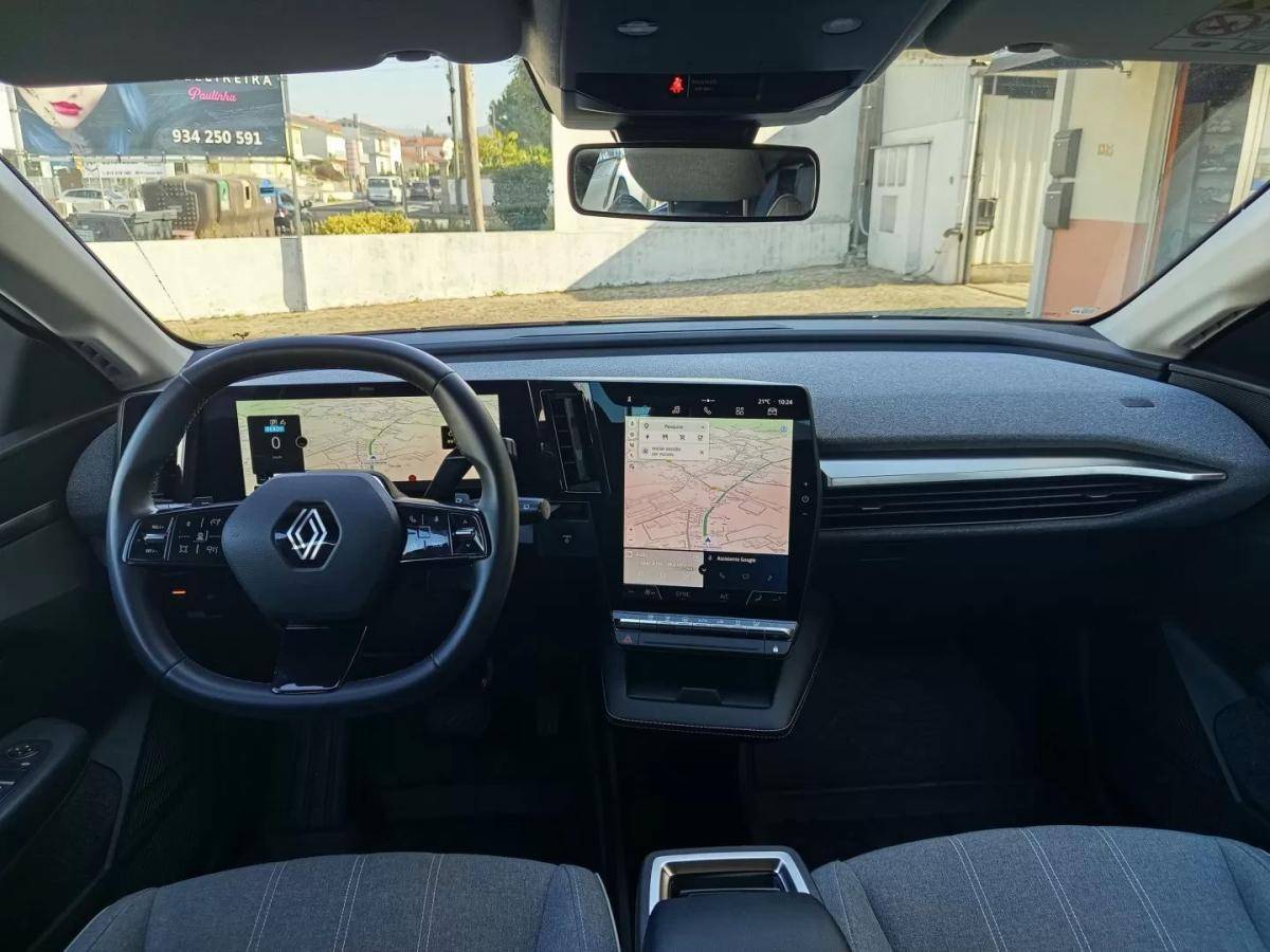 renault-megane-e-tech-2023-eletrico-0cc