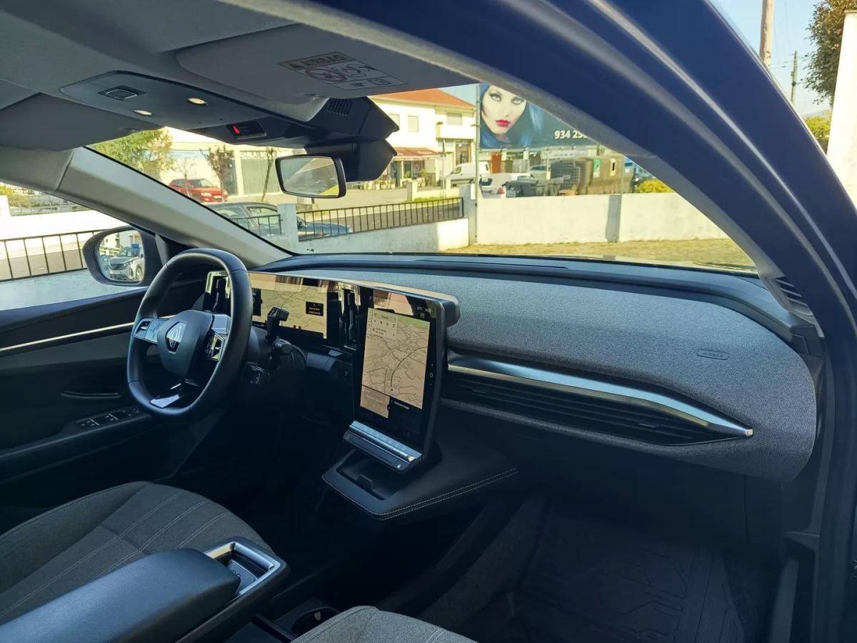 renault-megane-e-tech-2023-eletrico-0cc