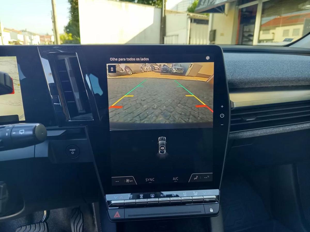 renault-megane-e-tech-2023-eletrico-0cc