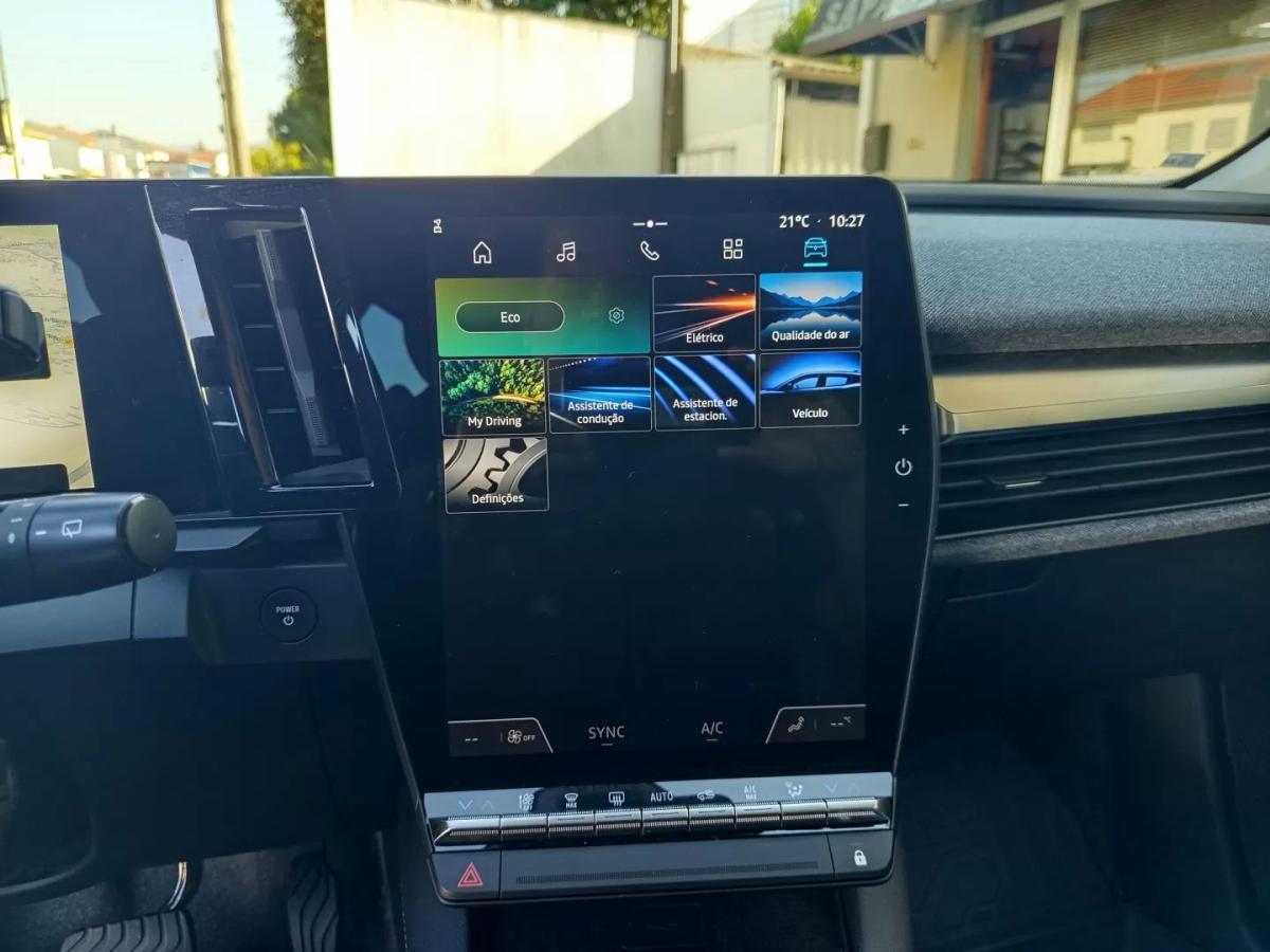 renault-megane-e-tech-2023-eletrico-0cc