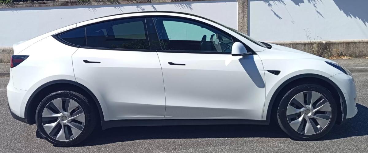 tesla-model-y-2022-eletrico-200cc