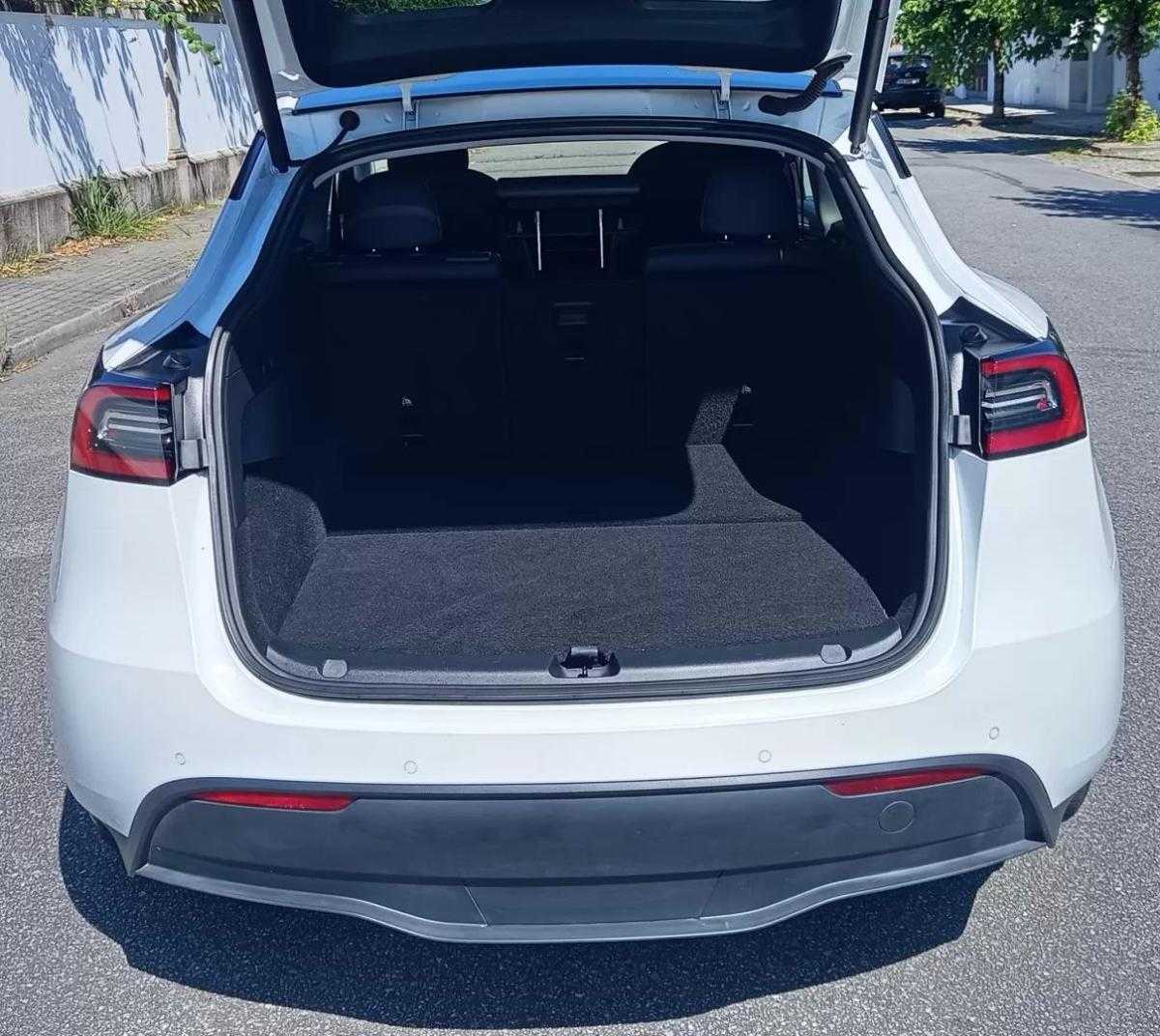 tesla-model-y-2022-eletrico-200cc