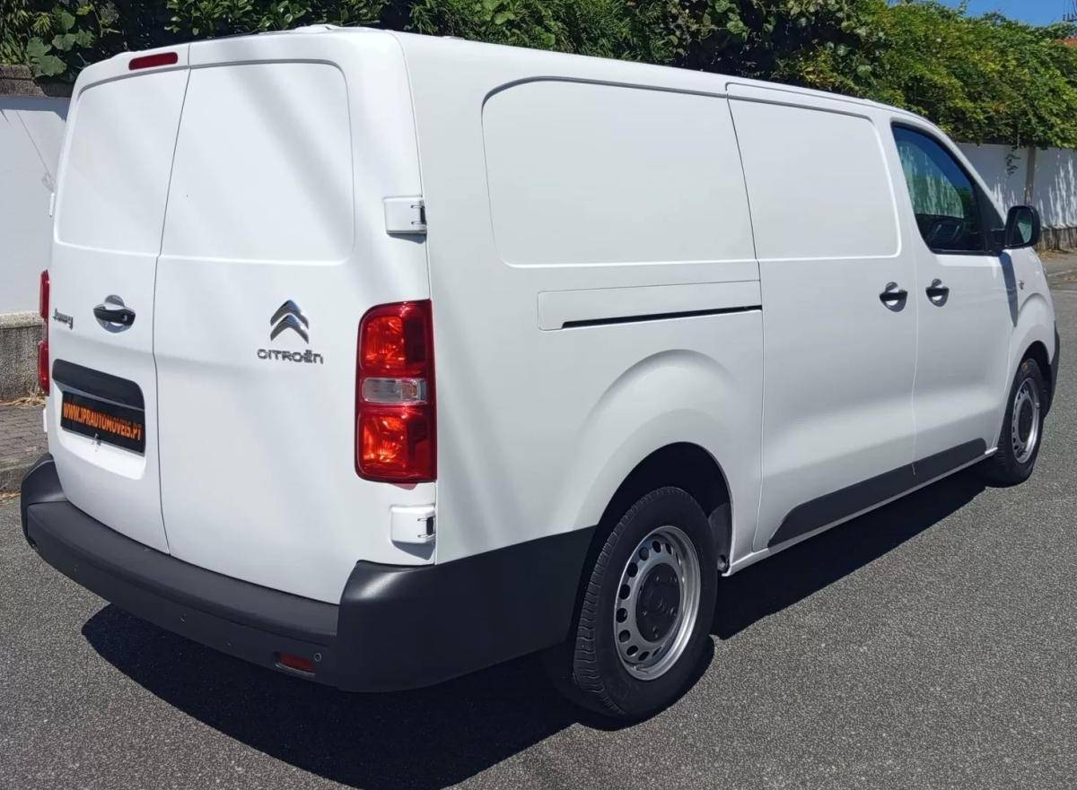citroen-jumpy-2021-diesel-1499cc