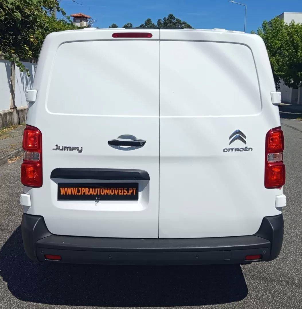 citroen-jumpy-2021-diesel-1499cc
