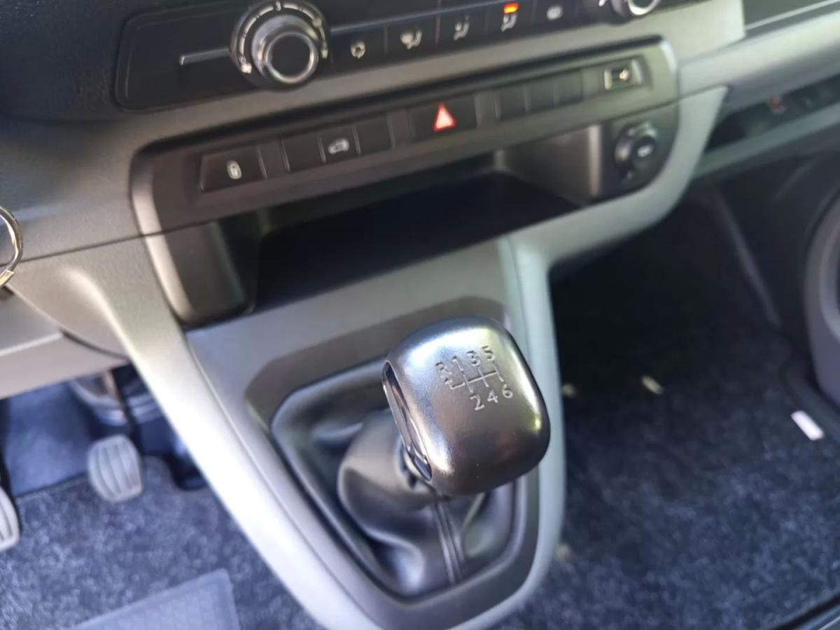citroen-jumpy-2021-diesel-1499cc