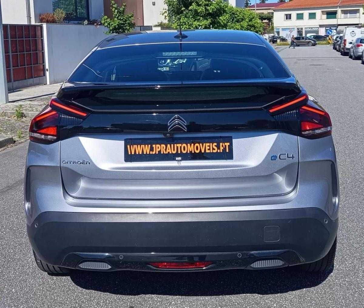 citroen-e-c4-2022-eletrico-200cc