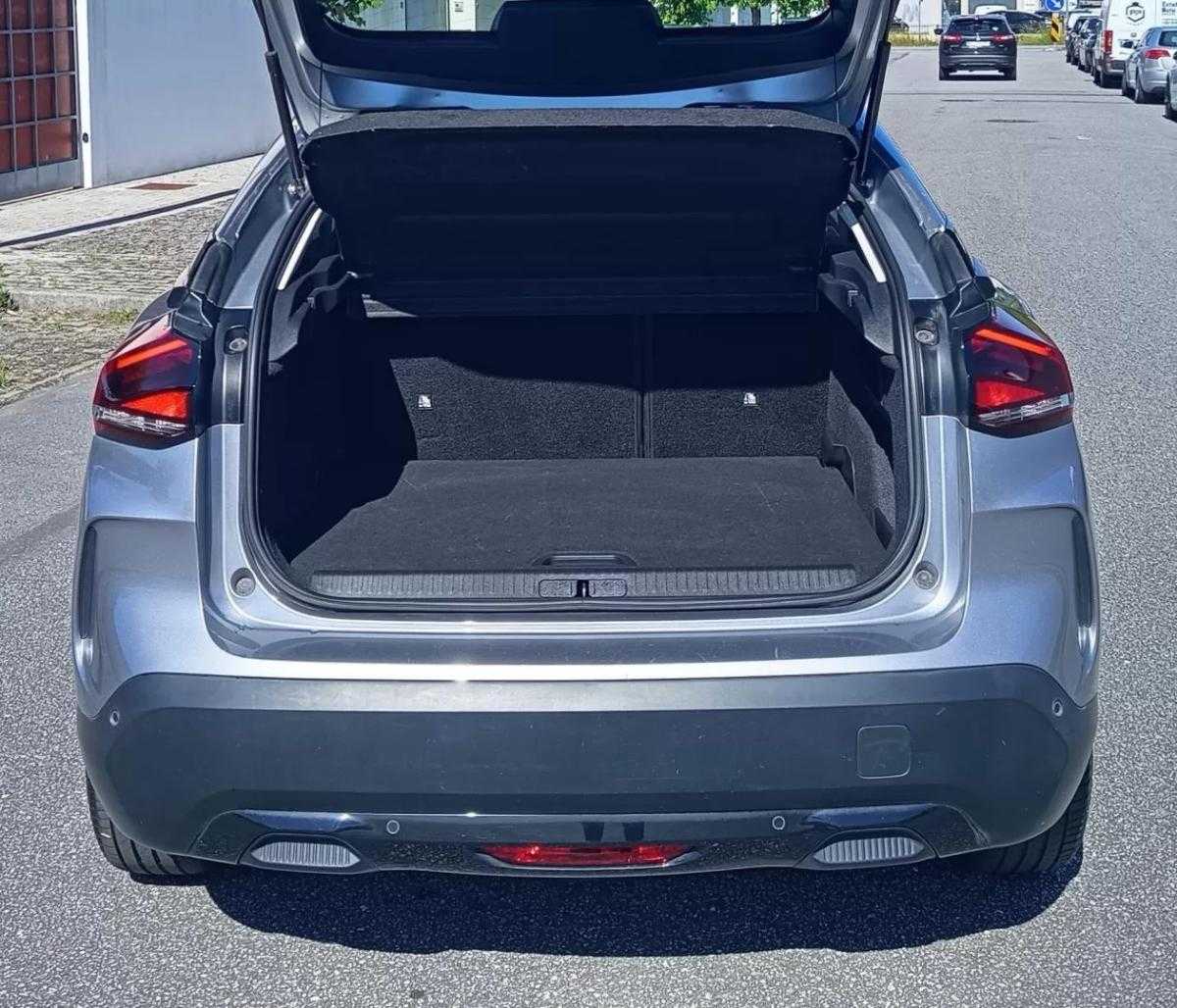 citroen-e-c4-2022-eletrico-200cc