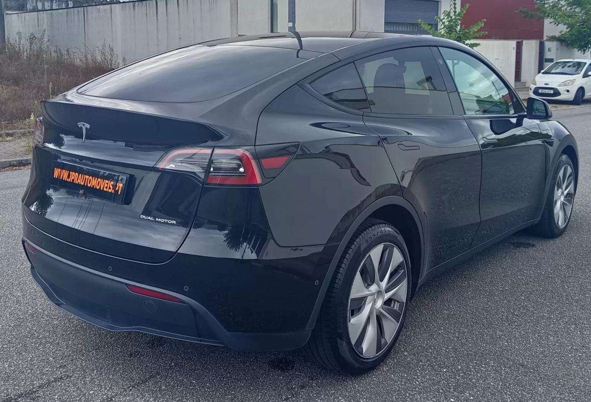 tesla-model-y-2022-eletrico-0cc